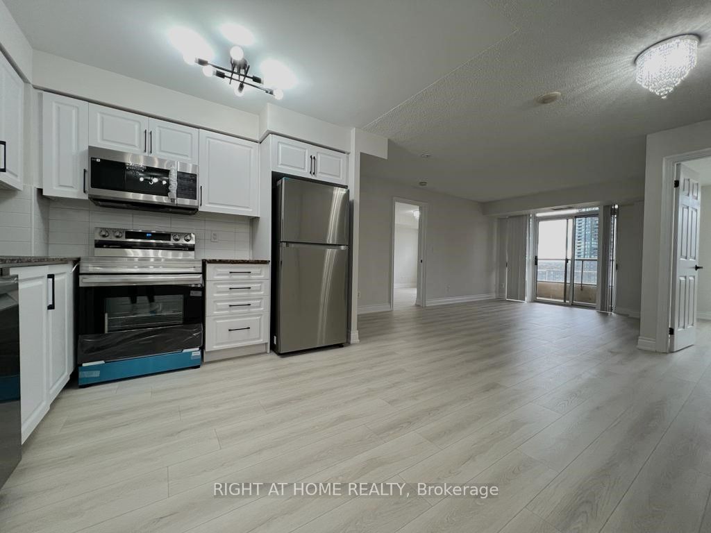 310 Burnhamthorpe Rd 1401