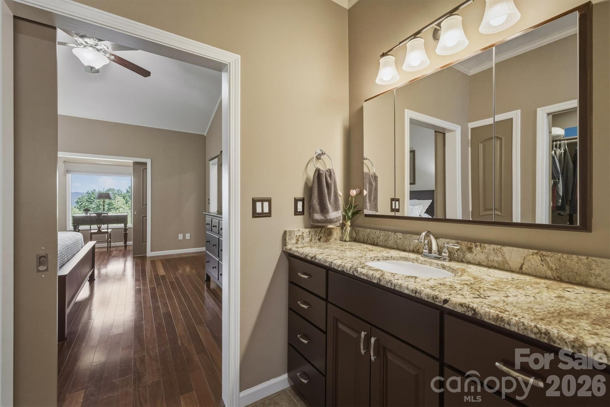 315 Lakeview Trail