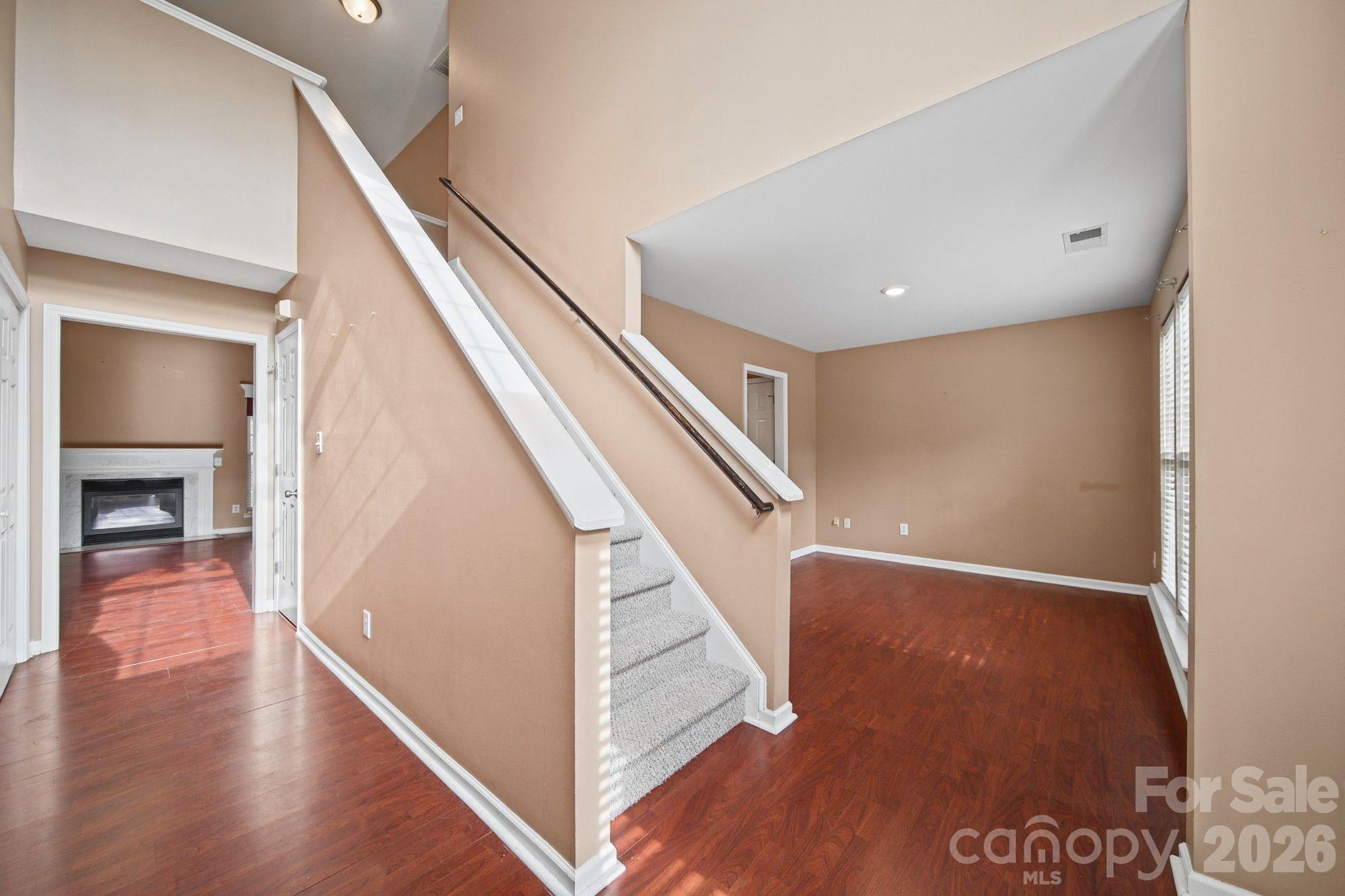 1617 Winthrop Lane 101