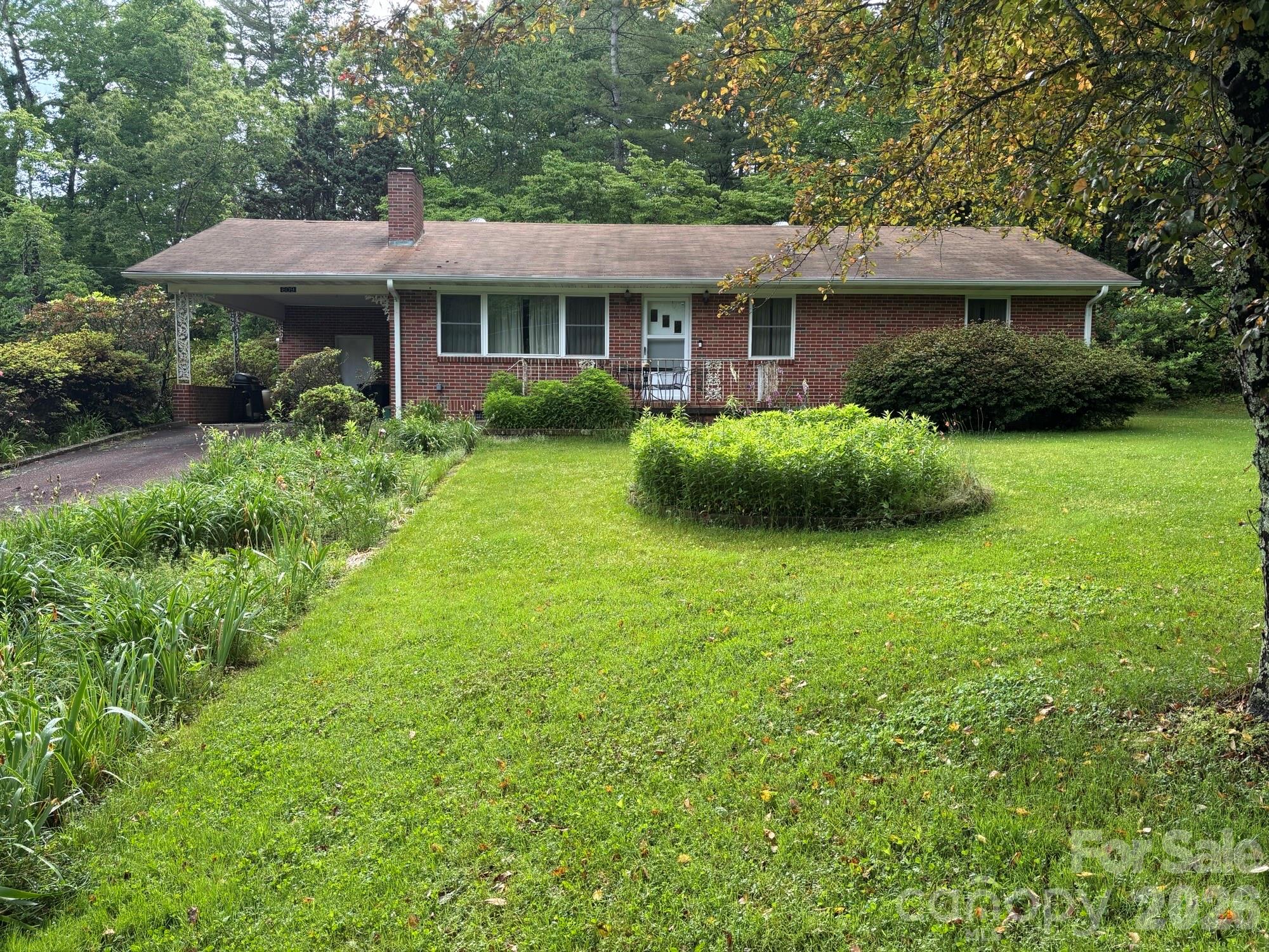 609 Valley Road