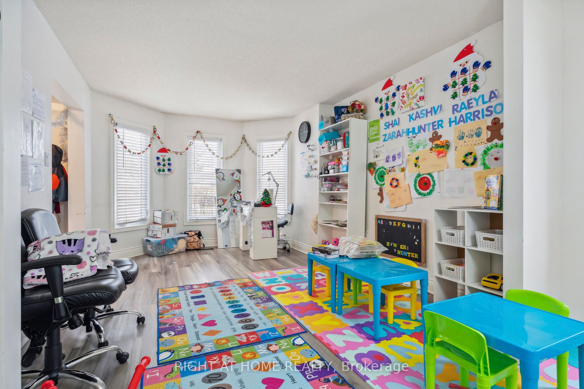 200 W Livingstone W St