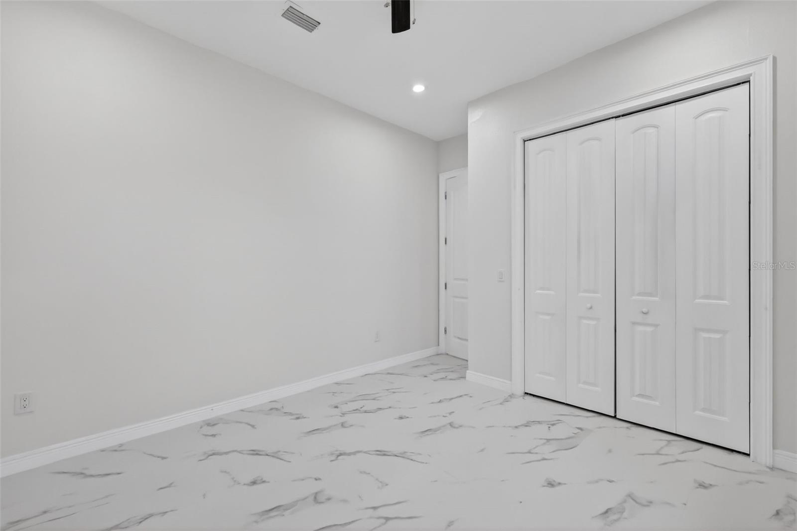 588 Dowling Circle