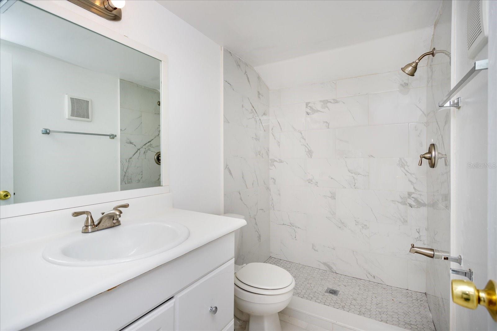 2703 Hunt Club Lane
