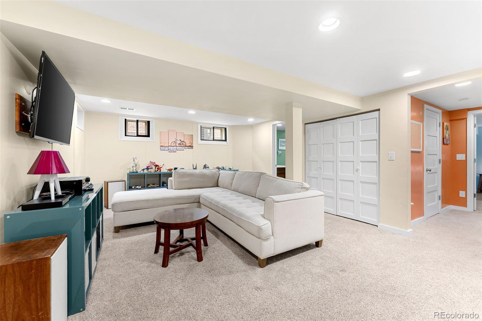 1959 S Washington Street