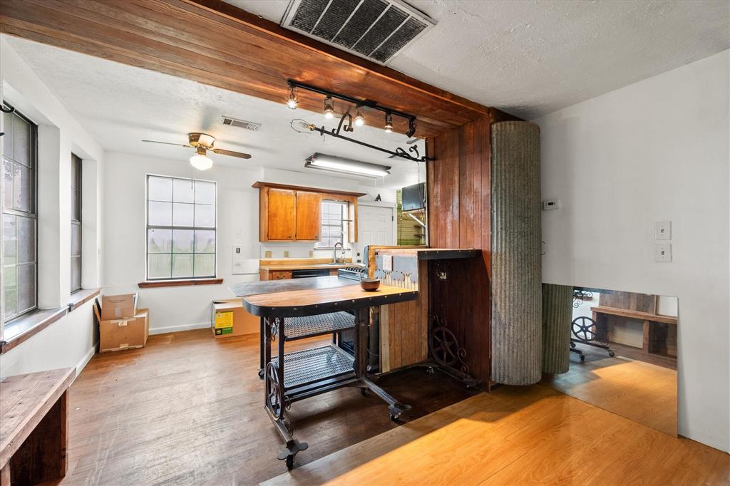 3305 County Road 3070