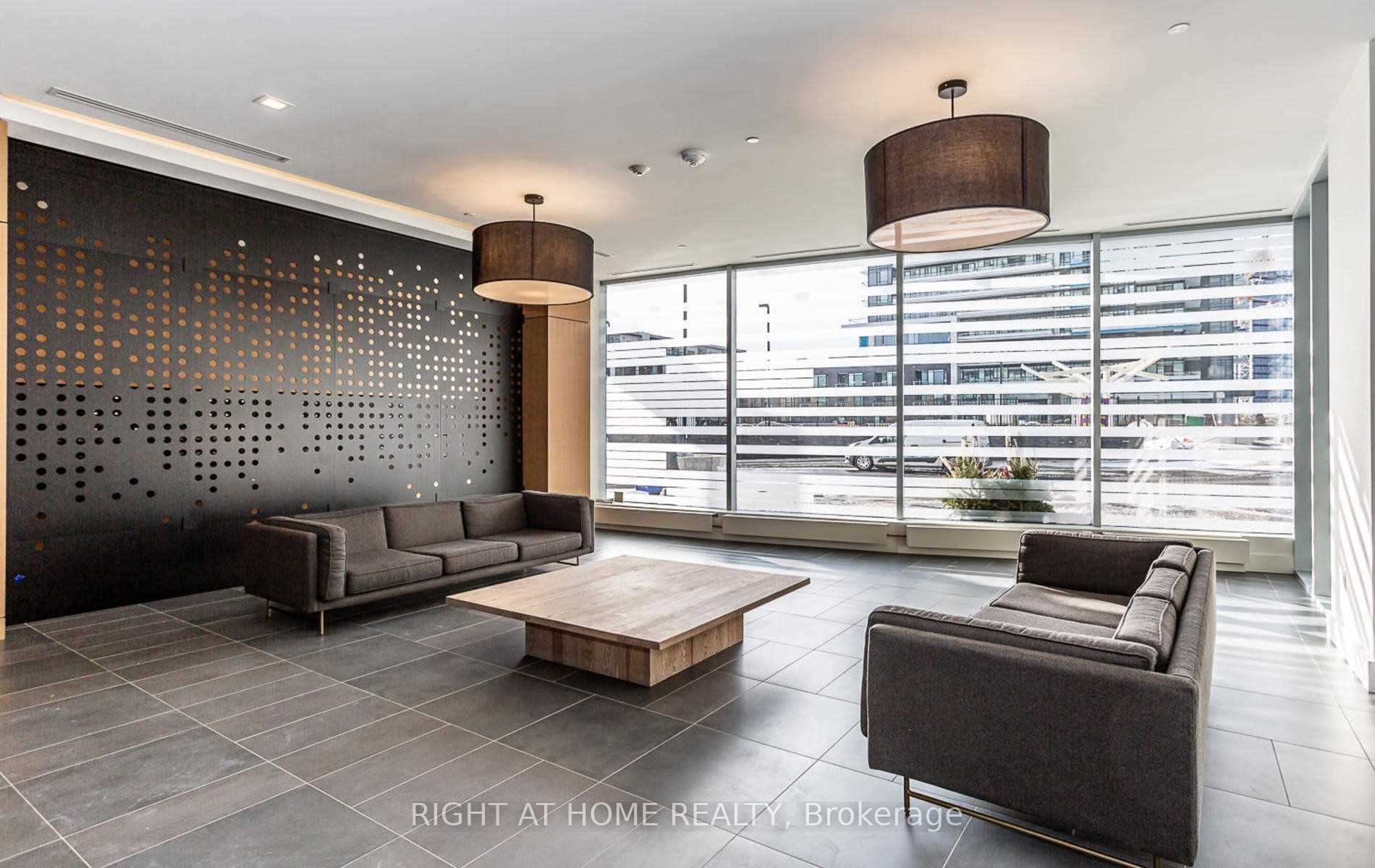 2520 W Eglinton Ave 1901