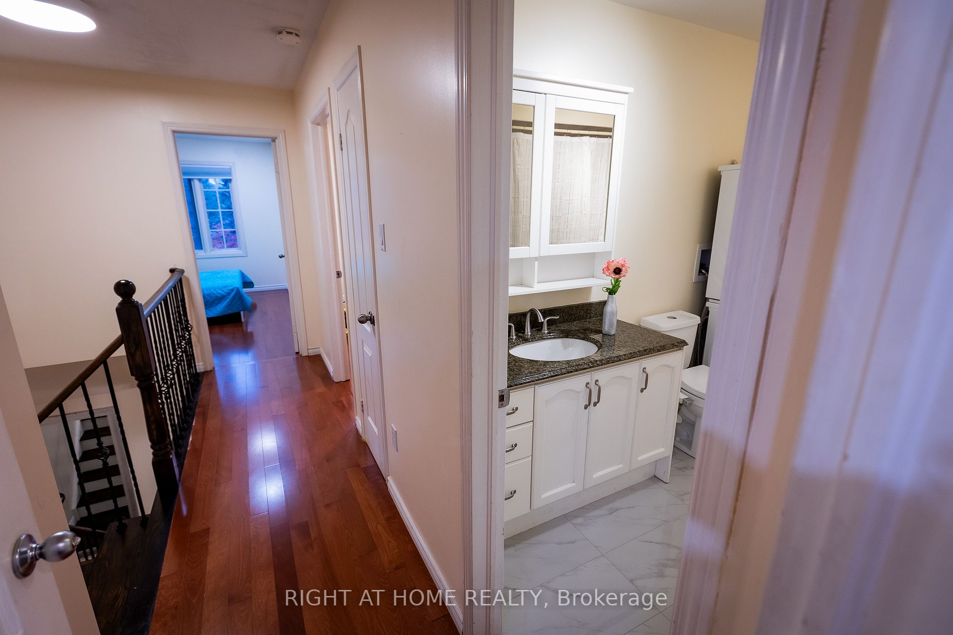 2077 Golden Orchard Tr