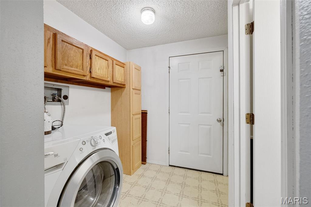 10023 Liberty ` Road