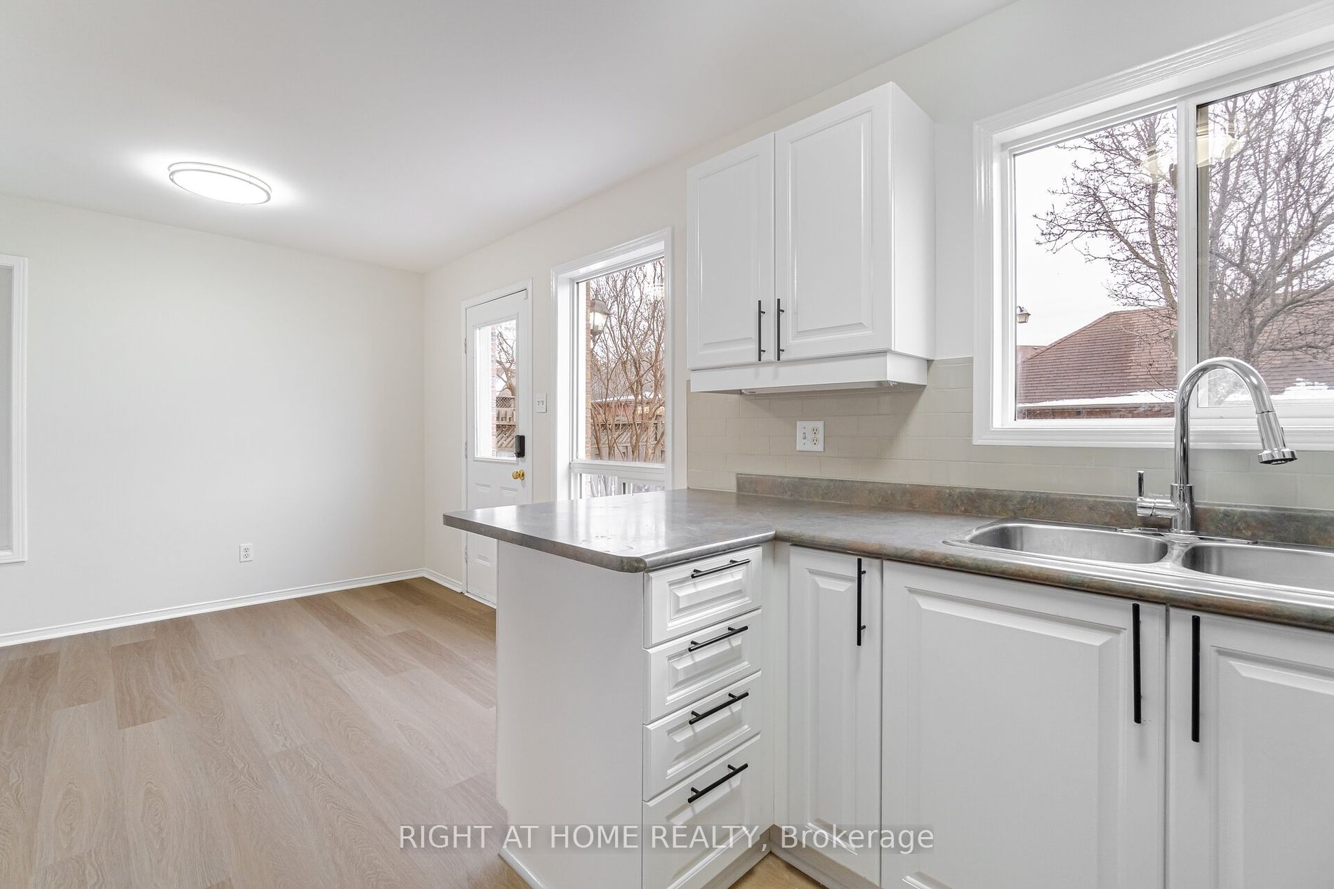 348 Delaney Dr