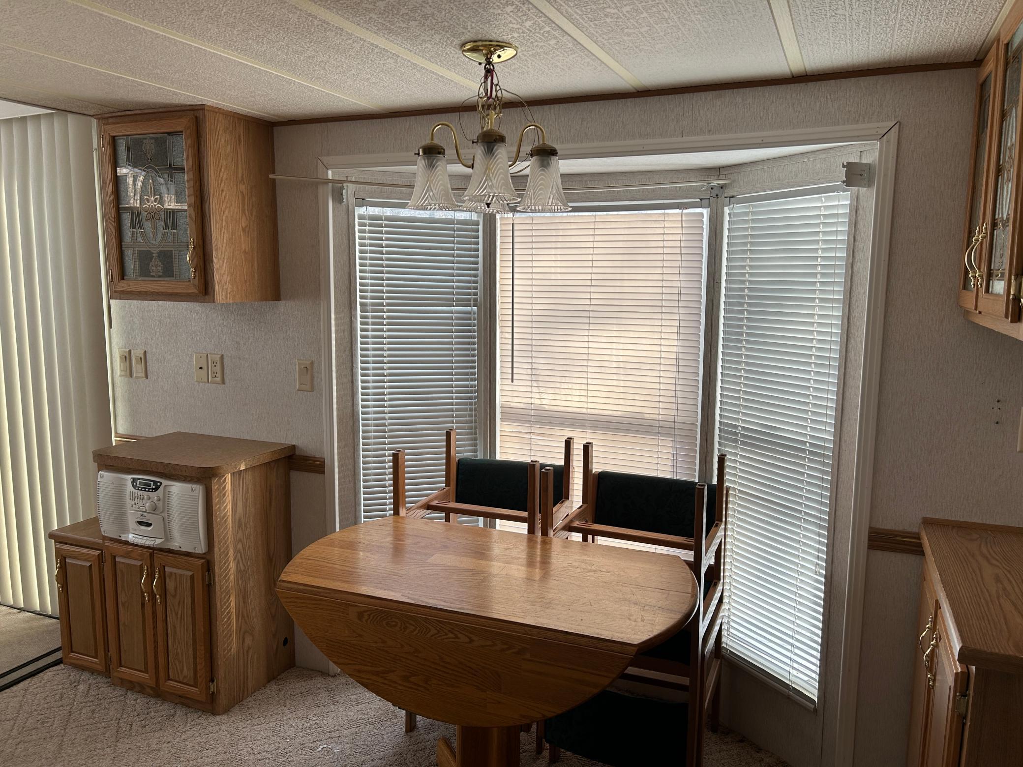 L9-10 B 5 Canterbury Town