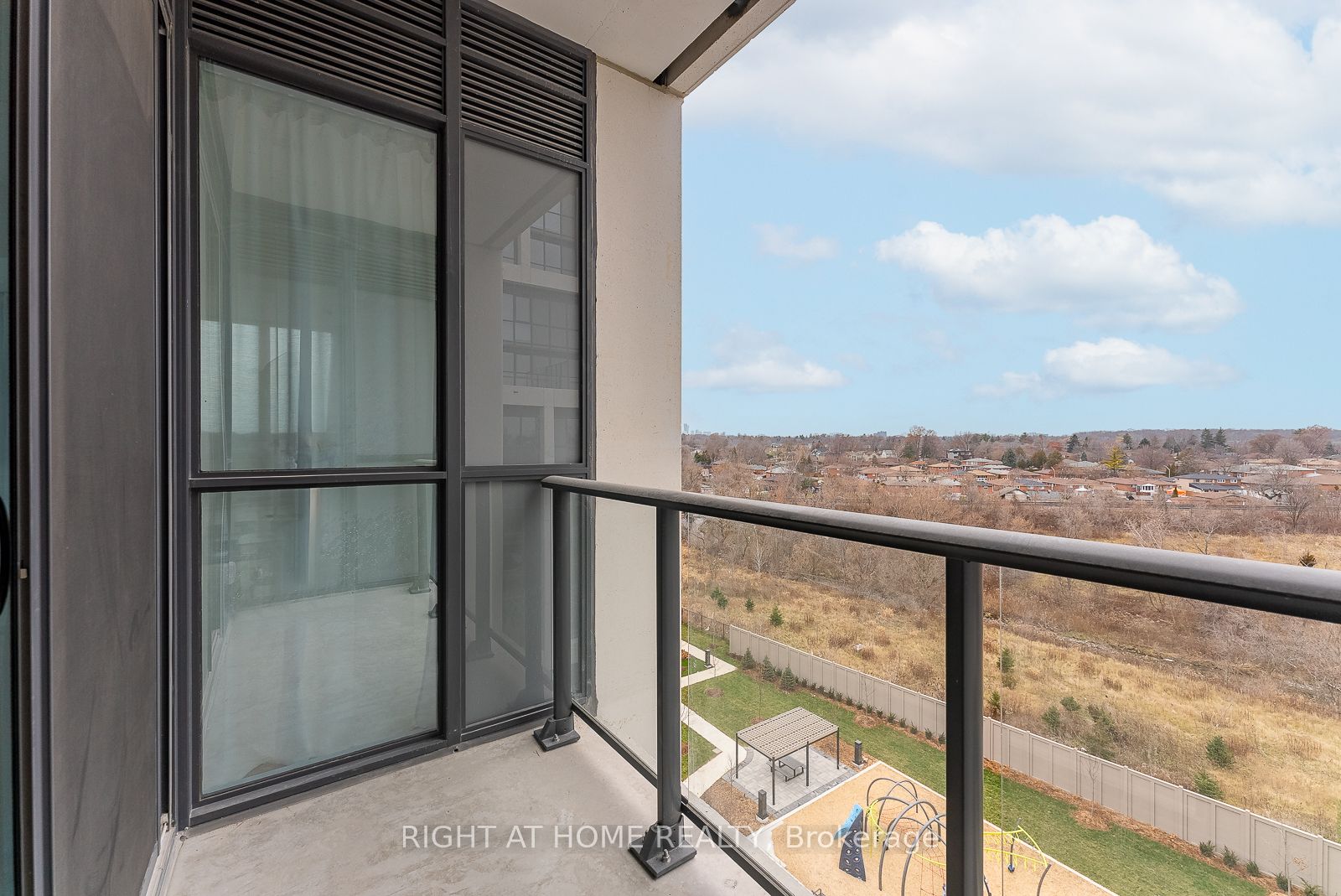 1063 Douglas Mccurdy Comm Circ 613