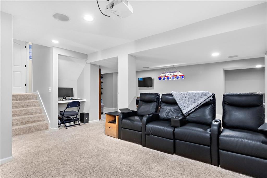 9407 W 124th Terrace