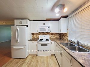 1107 Poplar Dr