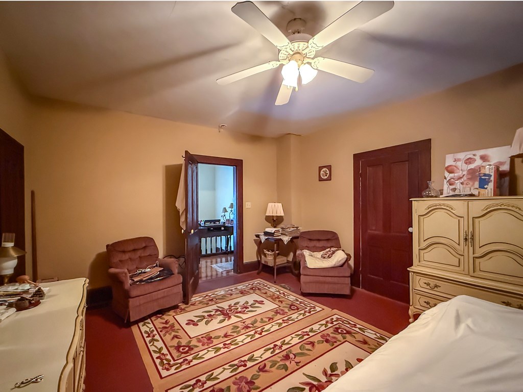 539 Monroe Ave 262