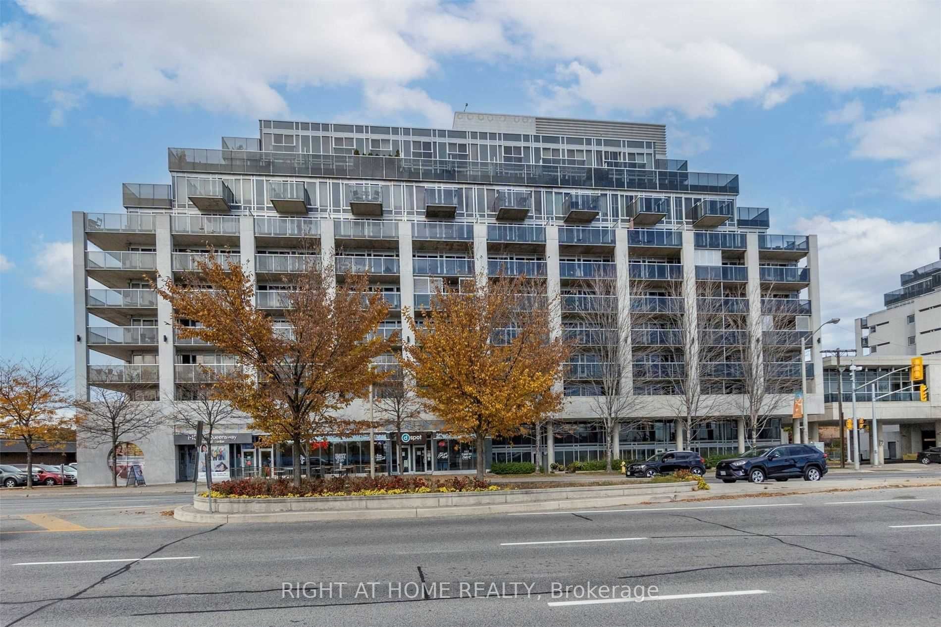 1050 The Queensway Ave 808