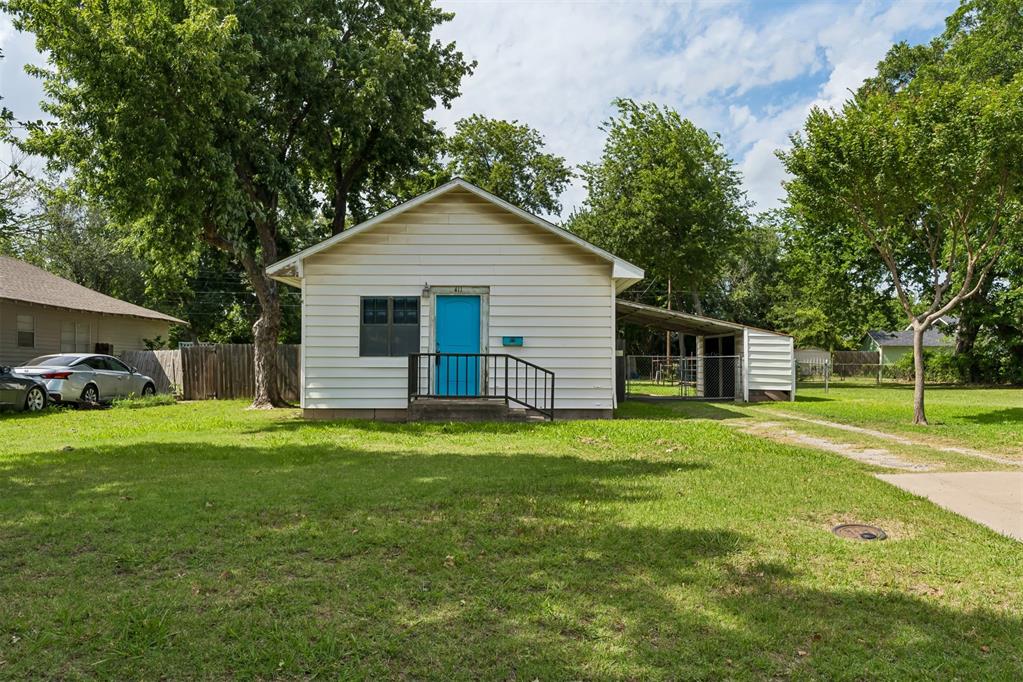 Attention Builders, Developers, and Cash Investors! Exceptional investment opportunity in the heart of Norman! This property features a 2-bedroom, 1-bath home with approximately 832 square feet of living space situated on a 6,970 square foot lot. Whether you're looking to renovate, add to your rental portfolio, or capitalize on the potential for a tear-down and new construction, this property offers outstanding possibilities. Conveniently located just minutes from the University of Oklahoma, major shopping, dining, entertainment, and key Norman thoroughfares, this location is ideal for future development or long-term investment. Situated in a highly desirable area with strong demand for both rentals and new construction, this property is priced to sell. Property is being sold AS-IS. Cash or conventional financing preferred. Don't miss this opportunity to secure a valuable piece of Norman real estate.