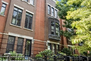 Highly desirable fee simple townhome in University Village available now! This property features 3 bedrooms, 2.5 baths on a quiet treelined street. This home offers 3 floors of spacious living with a balcony off kitchen, rooftop w/stunning skyline views of park & city, living room w/fireplace, additional family room on  the main level, 2 car garage parking, and a primary ensuite bath w/double sinks. Close to expressway, downtown, parks, restaurants, shops, and much much more!