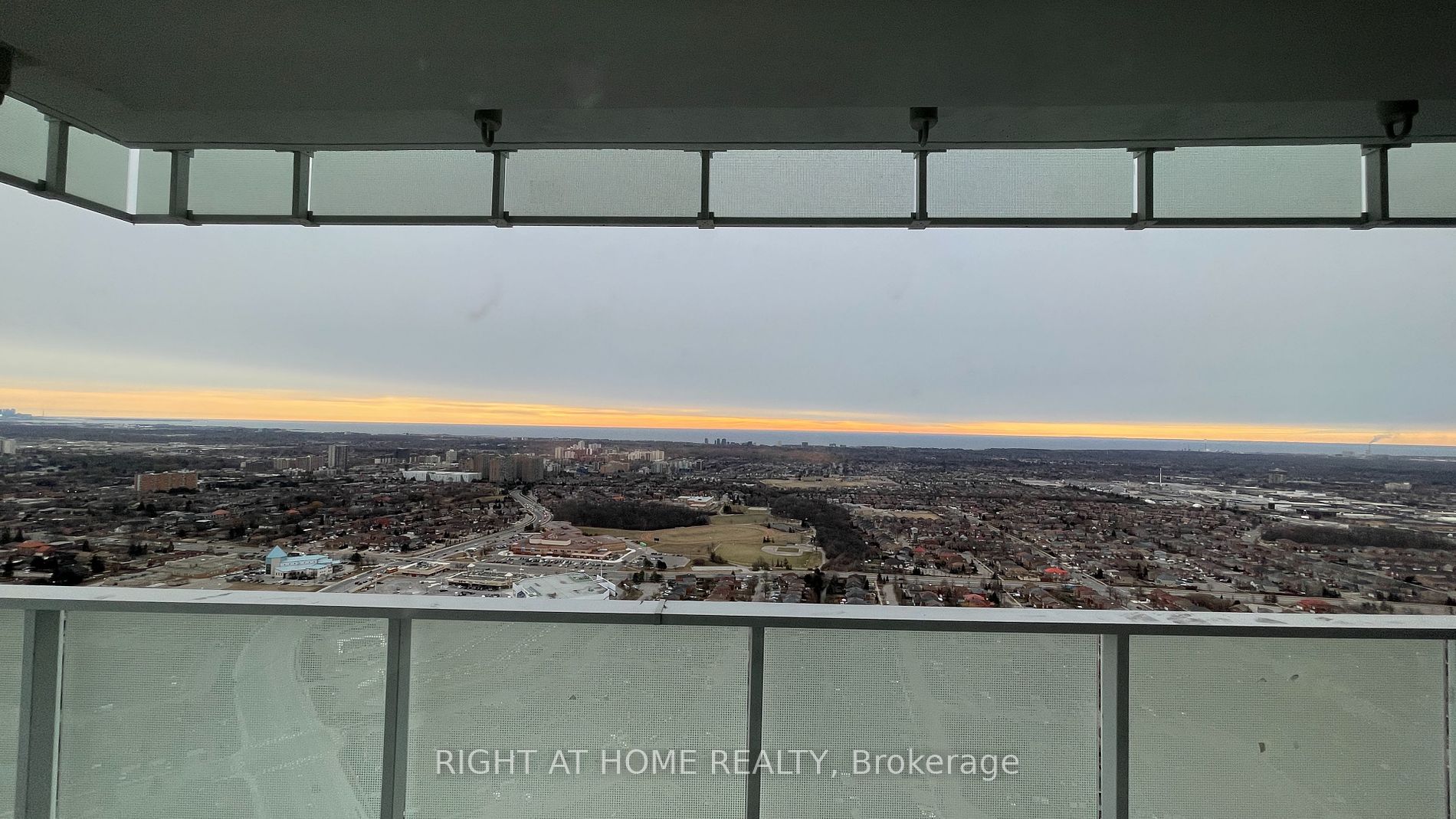 3883 Quartz Rd 4104