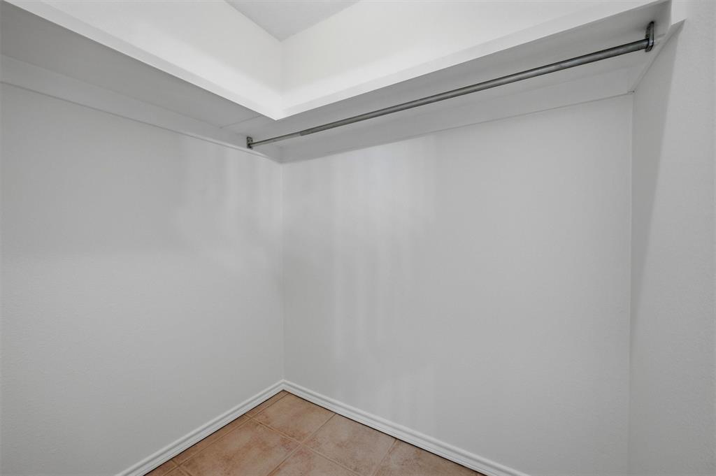 742 S Valentine Drive