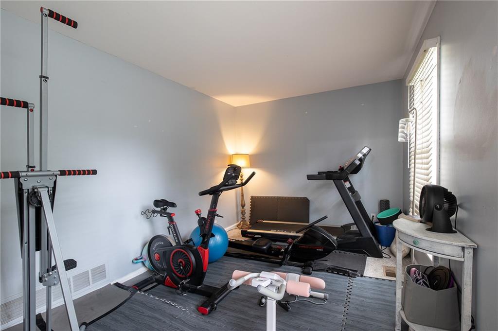 3743 NE Woodland Court