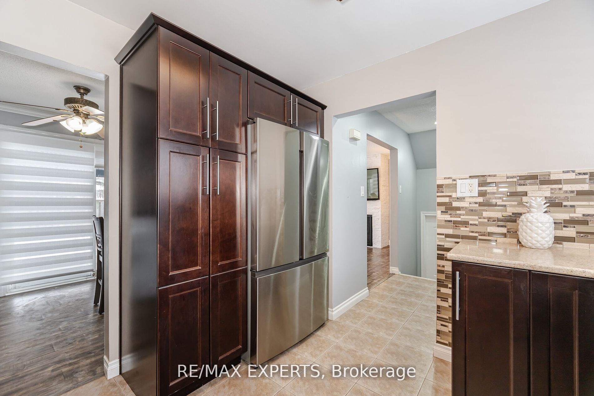 9 Grand River Crt