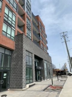 681 Yonge St 401