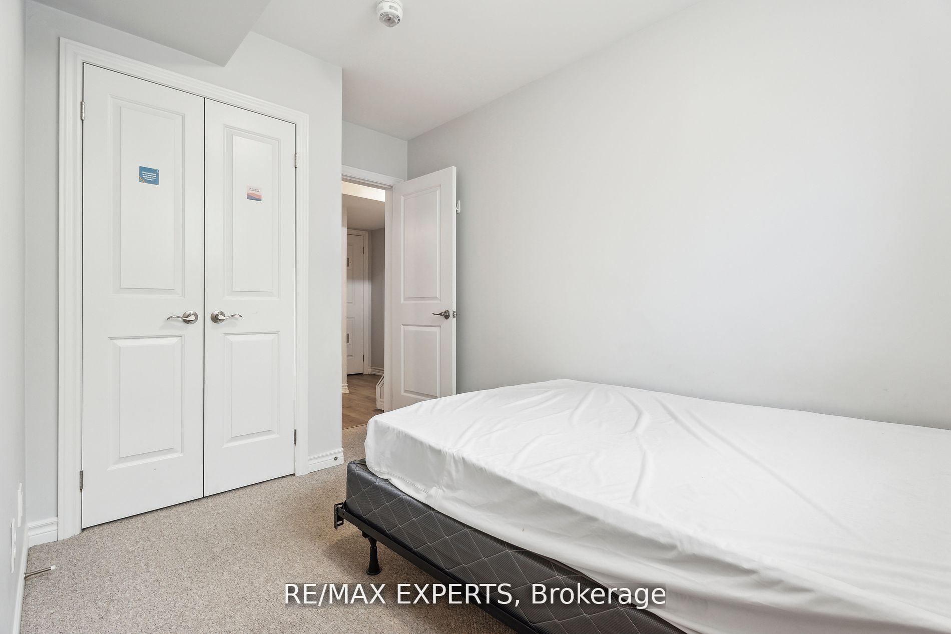 246 Penetanguishene Rd 13