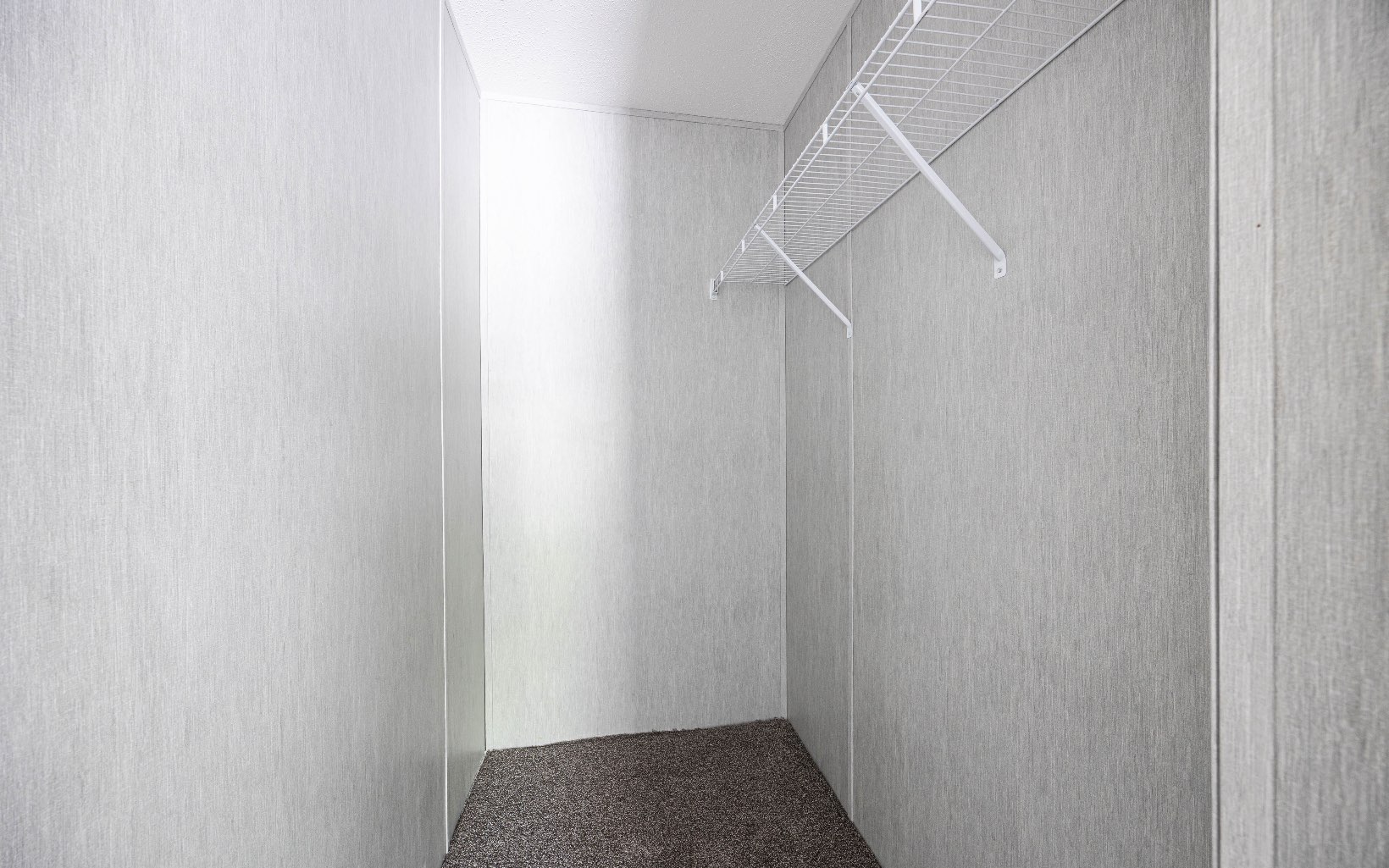 310 NE Weeping Willow Ln