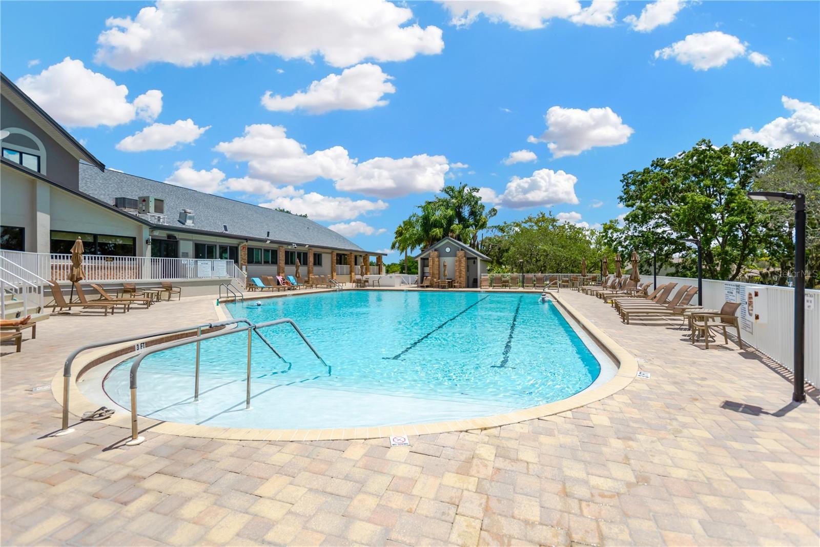 11148 Hollander Avenue