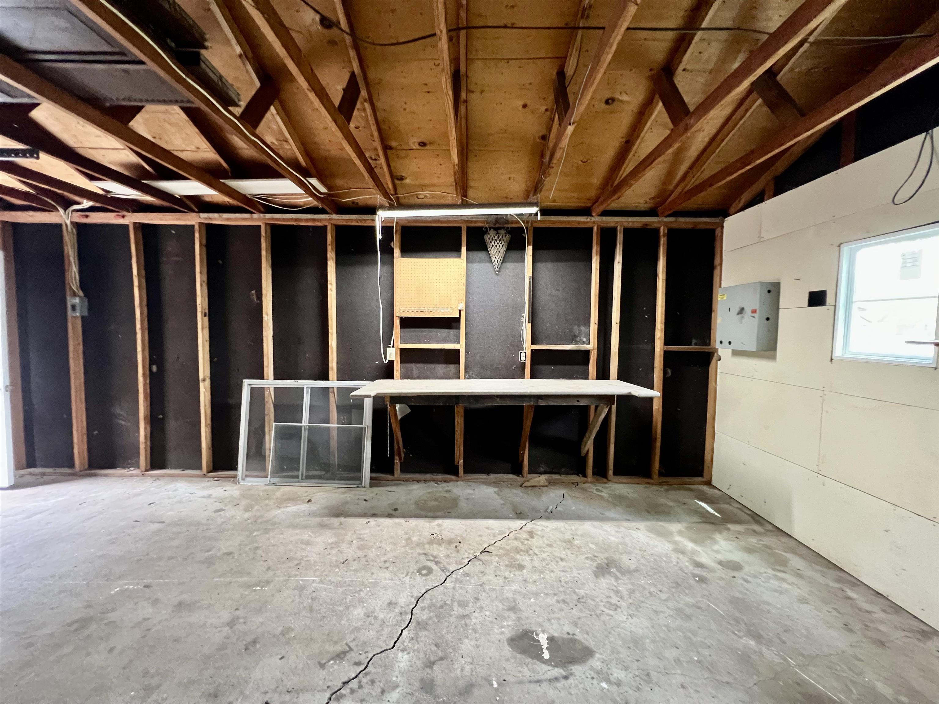1118 N B