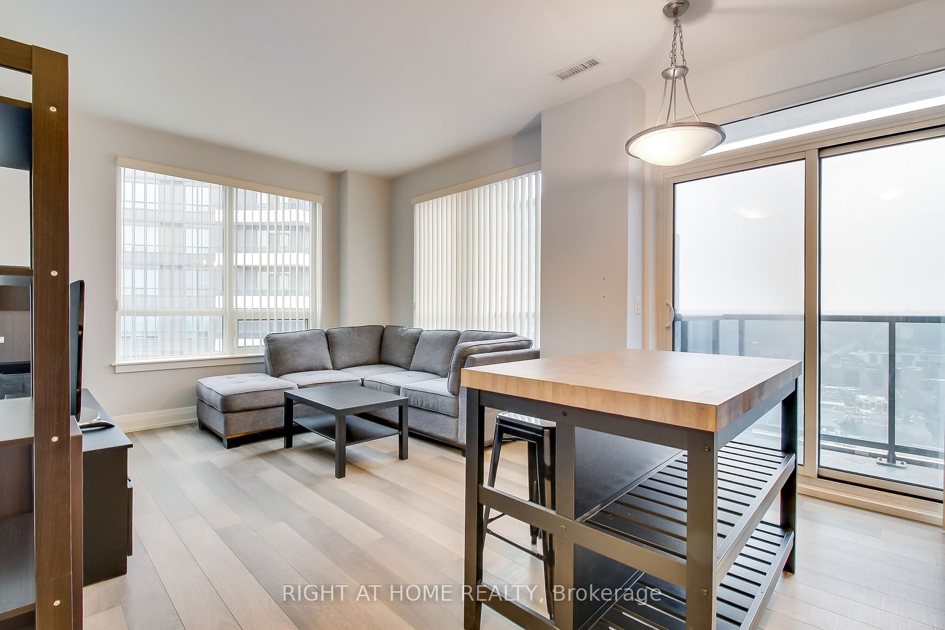 7165 Yonge St 1912