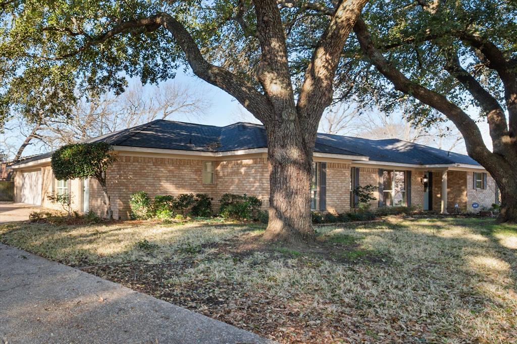 2013 Glenwood Circle
