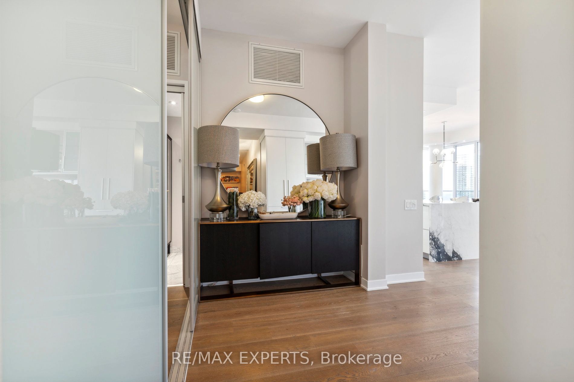 90 Park Lawn Rd PH-3007