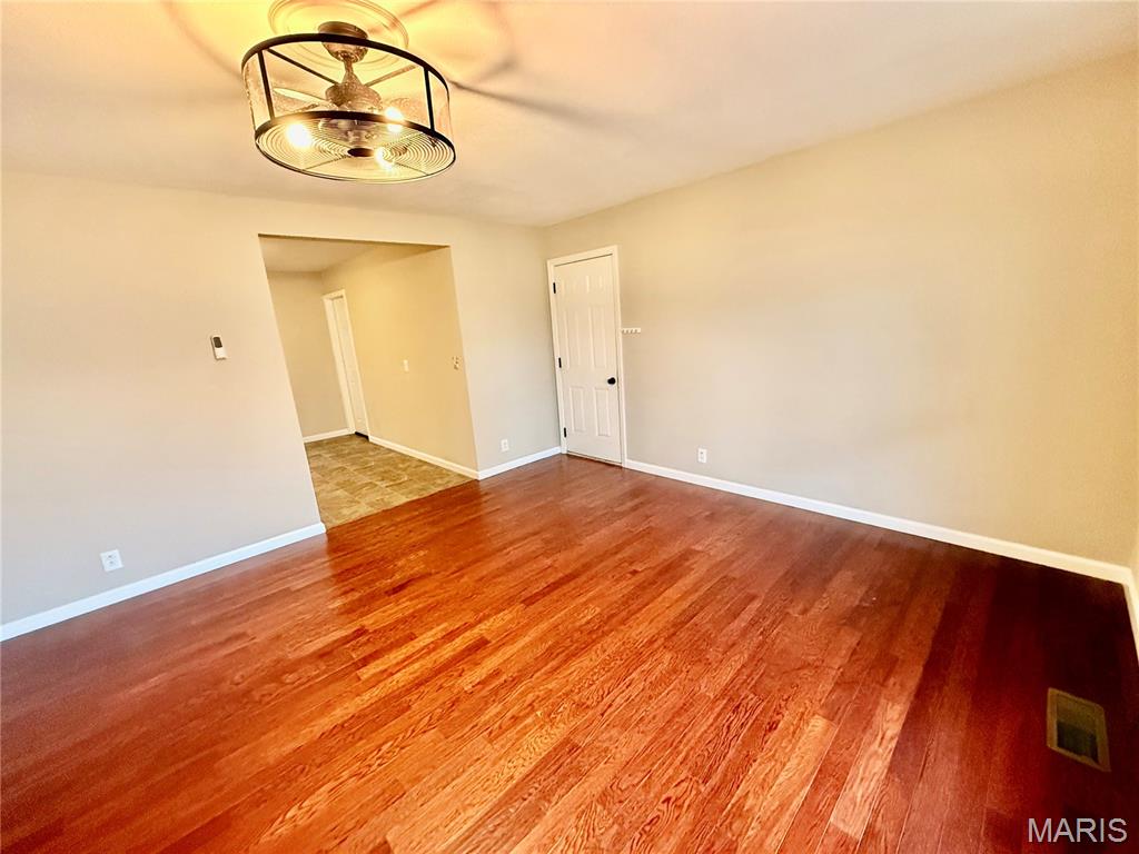 101 Meadowbrook Drive