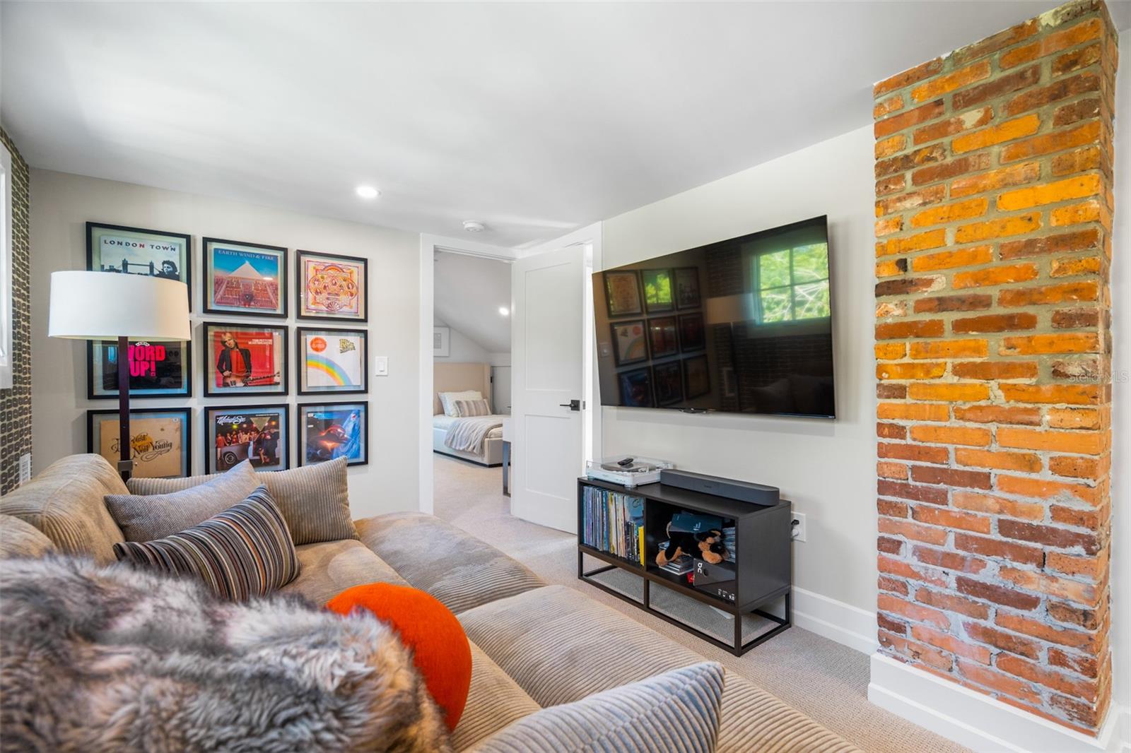 5302 N Central Avenue