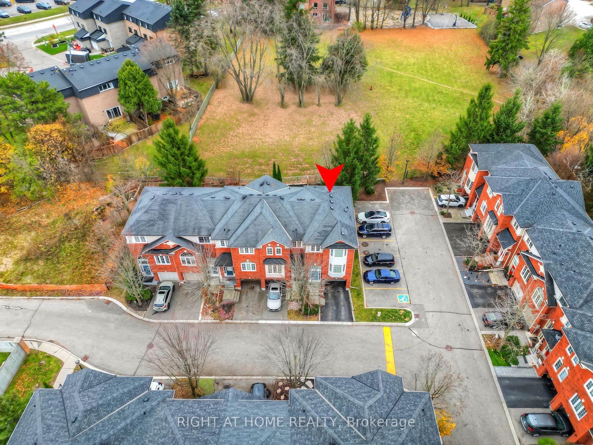 130 Mosaics Ave 40