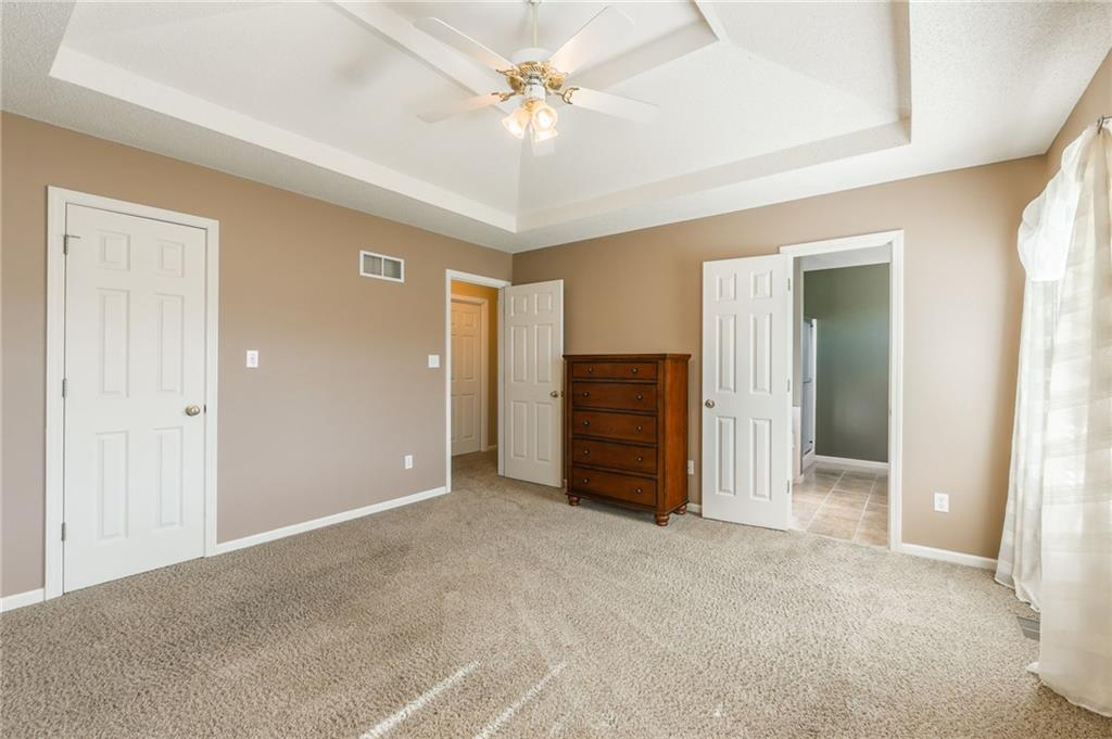 10700 N Holmes Street