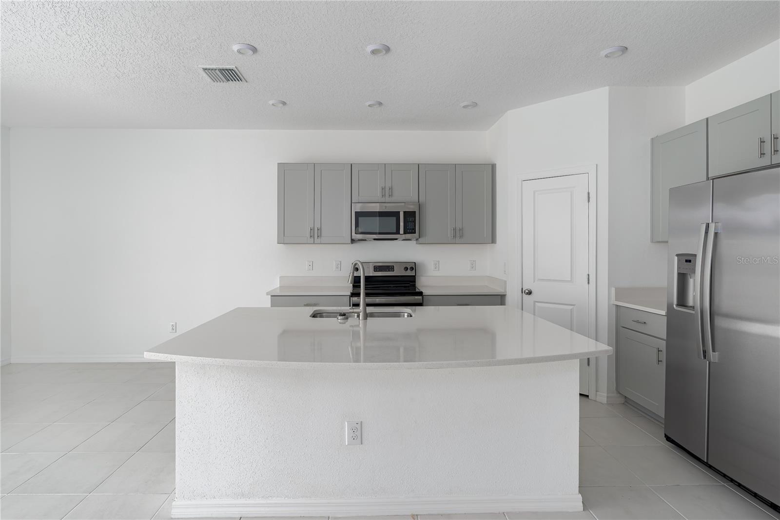 6344 Willowside Street