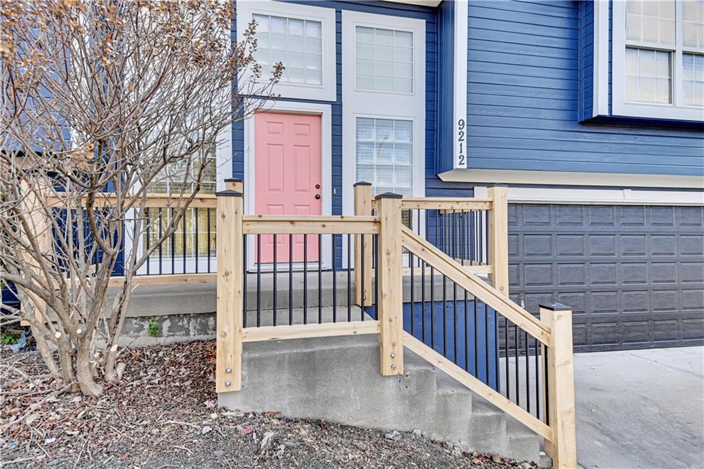 9212 N Garfield Avenue