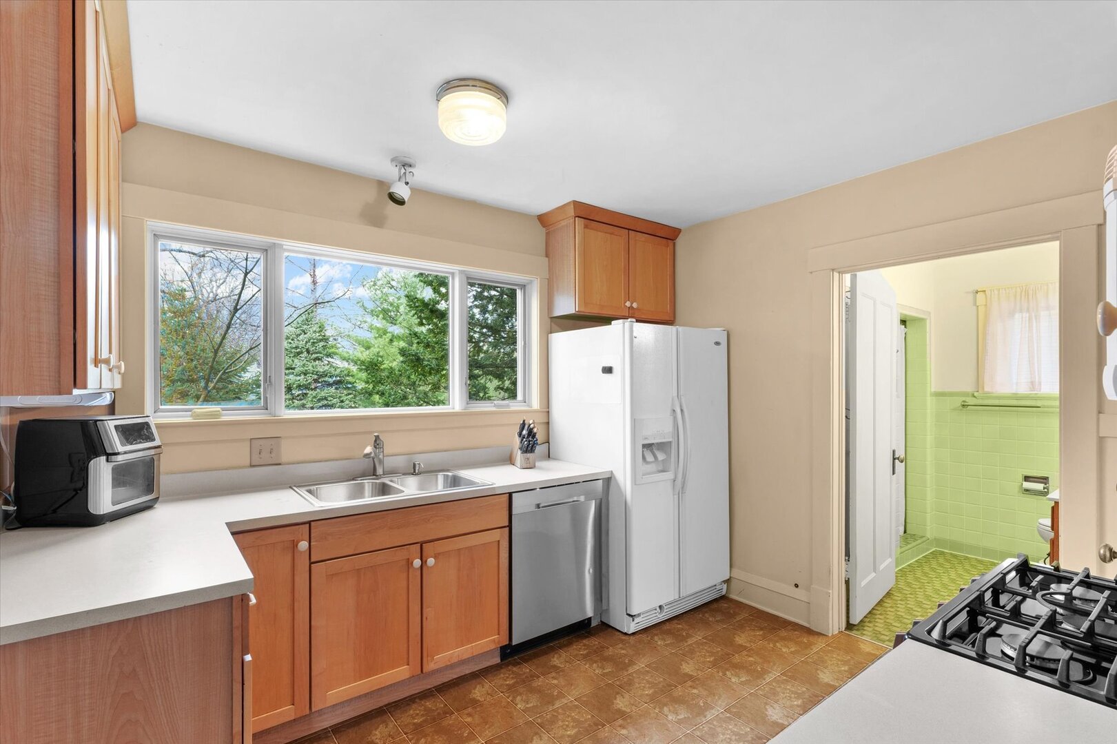 705 W Michigan Avenue