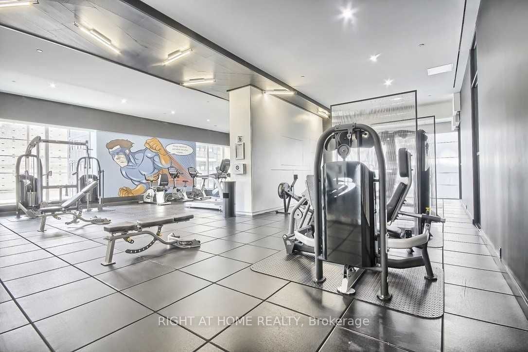 125 S Peter St 901