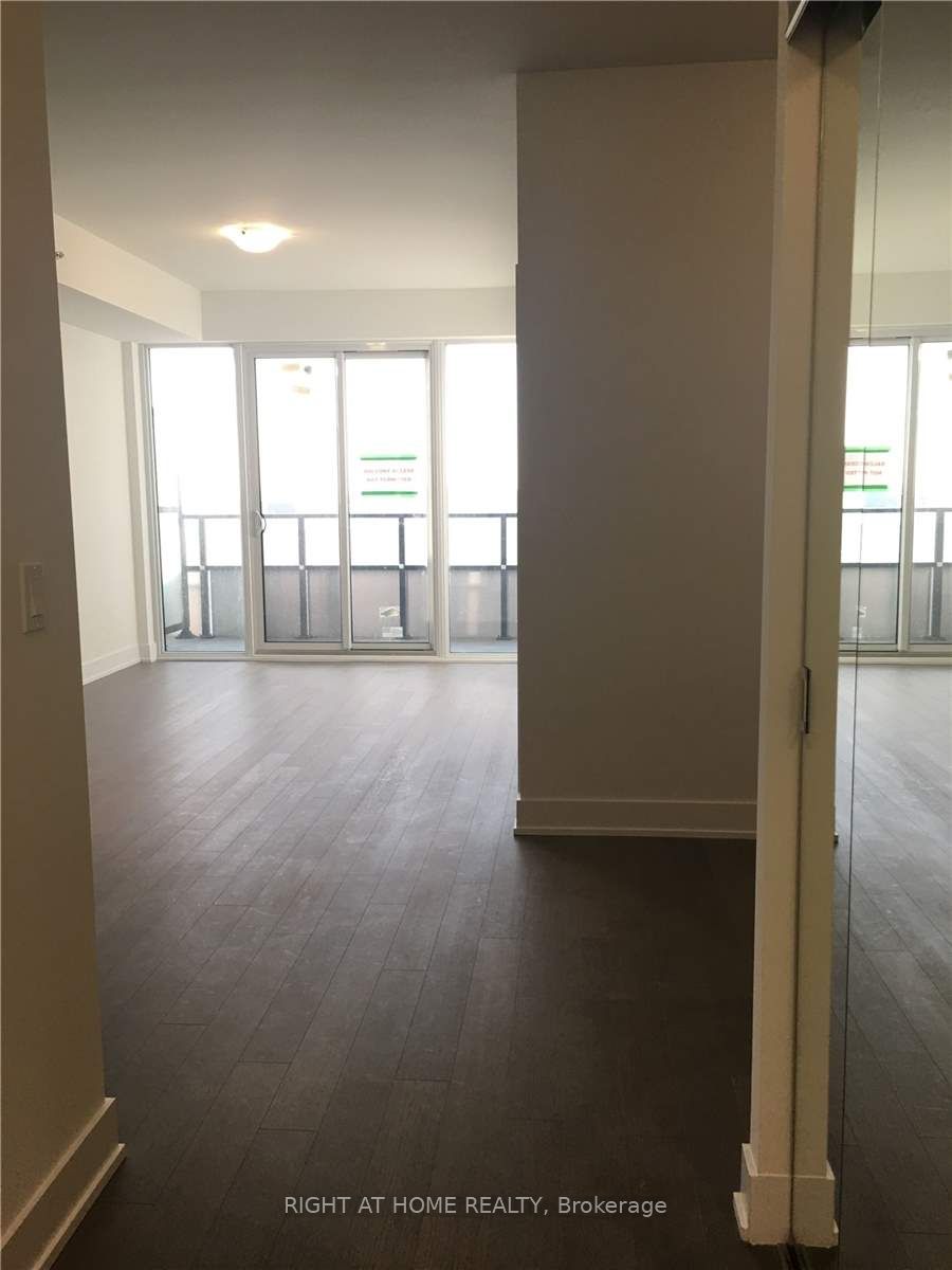 30 Shore Breeze Dr 3511