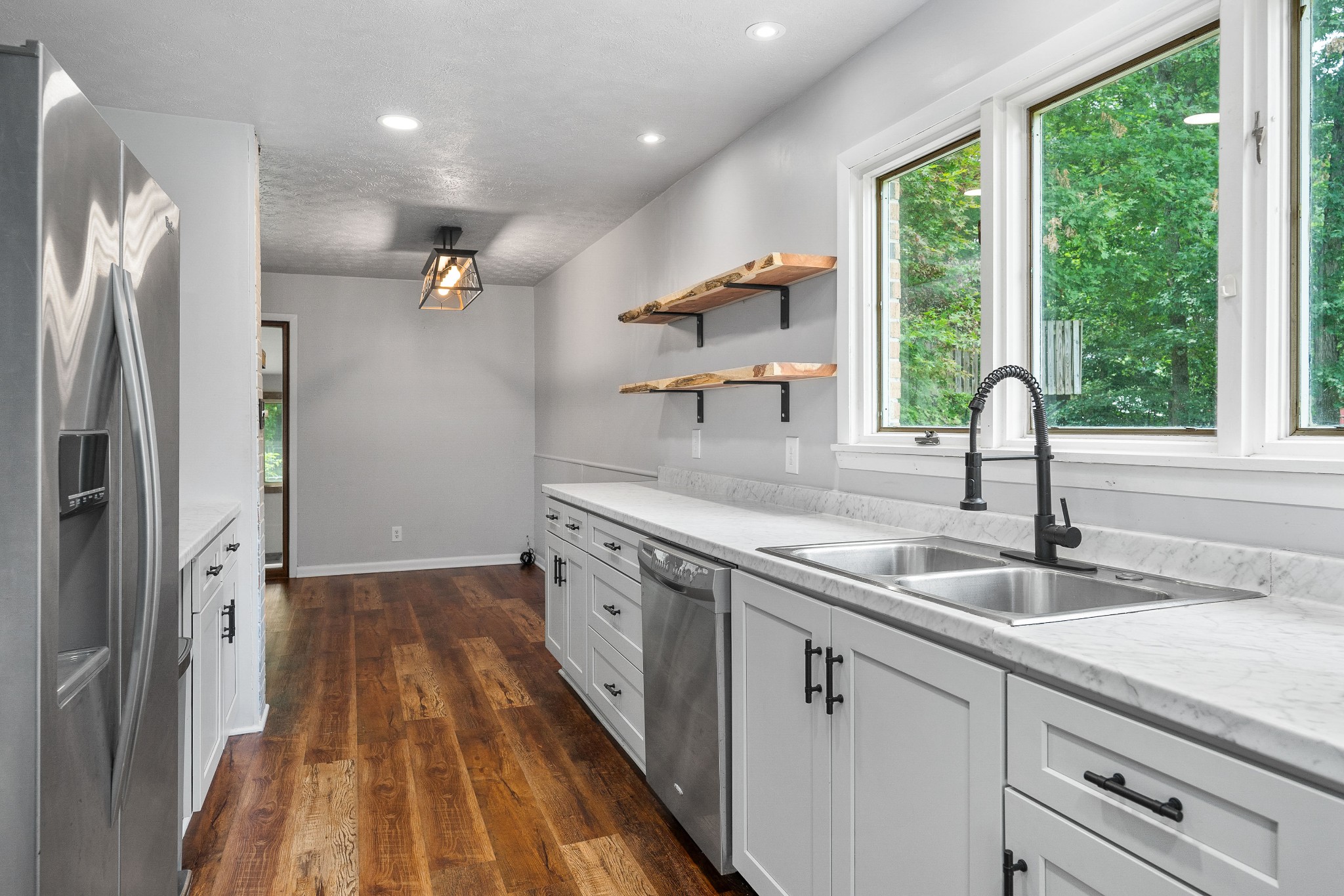 573 Big Hurricane Rd