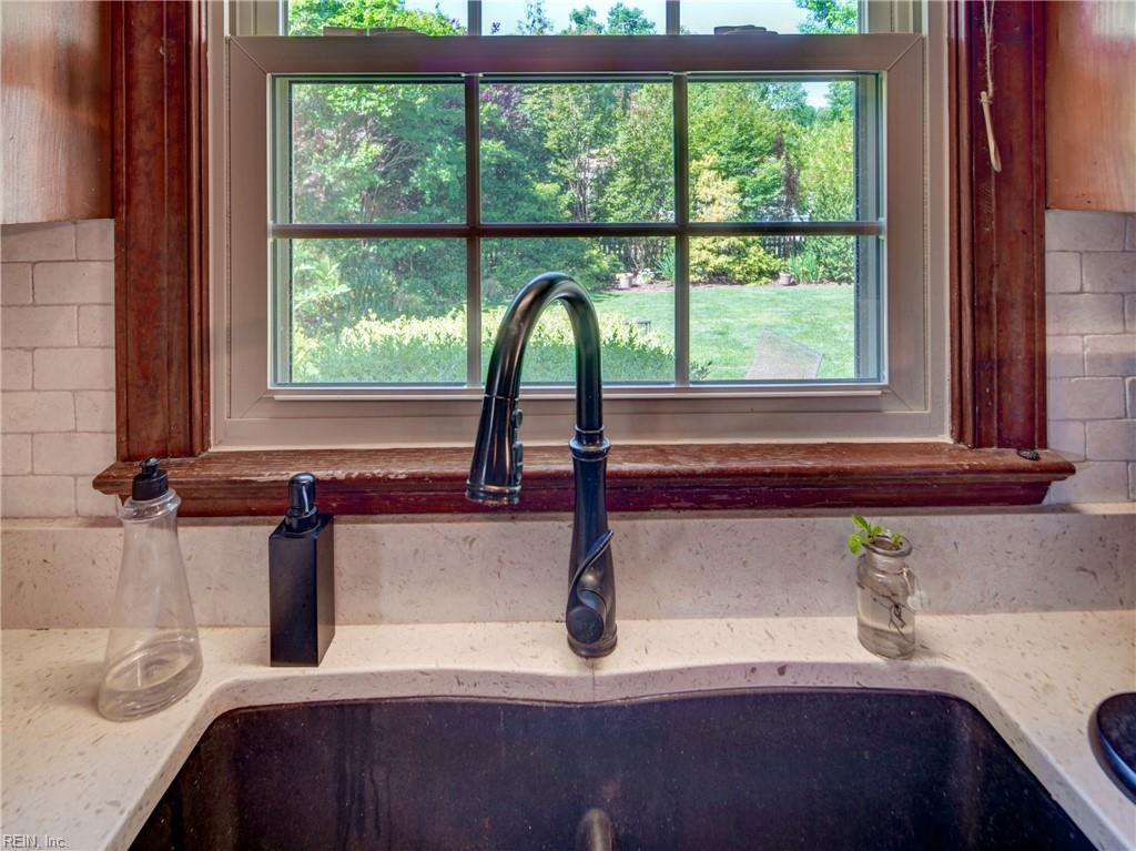 3232 Shadyside Lane