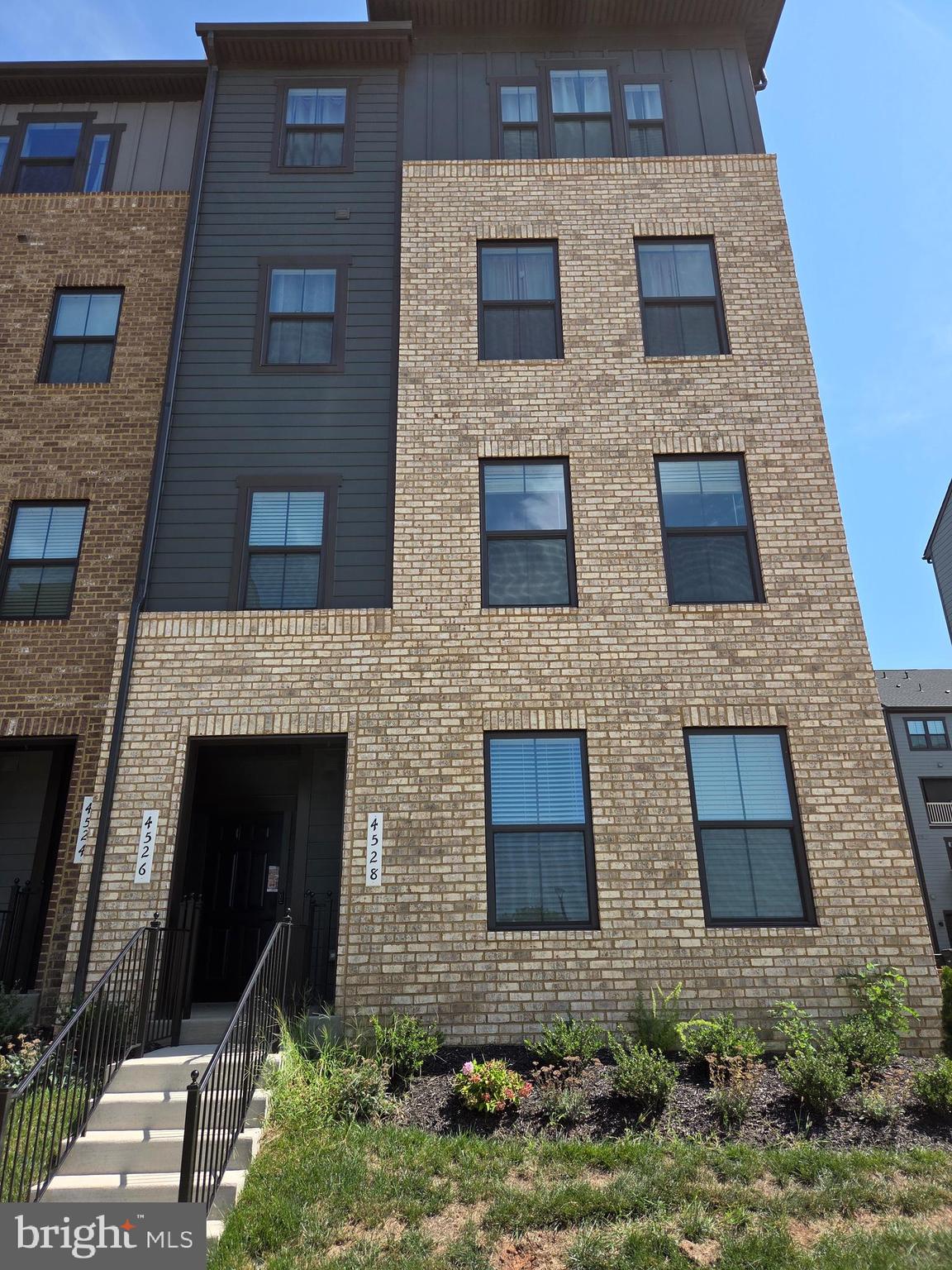 4528 Dandelion Loop 190