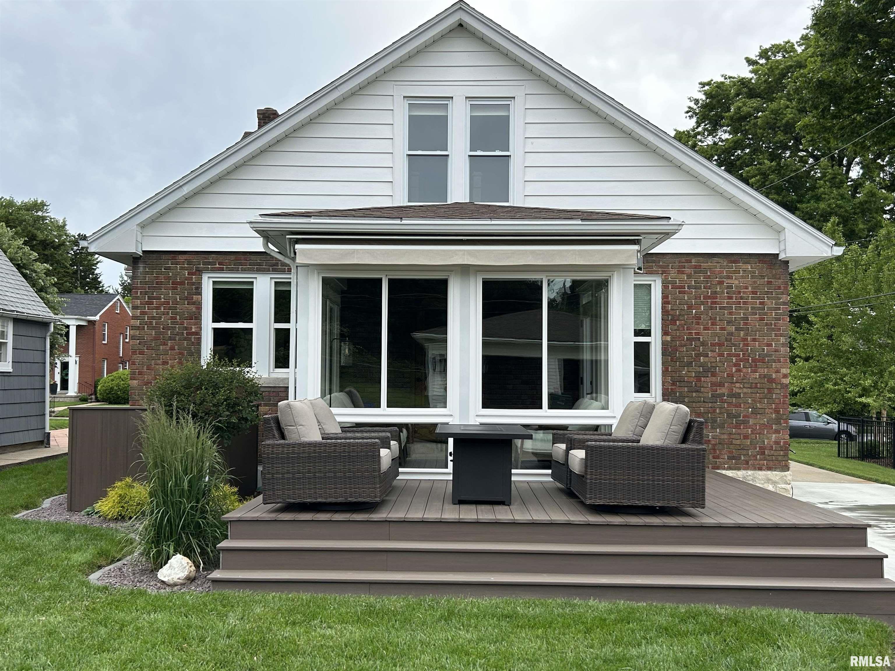 This Koontz Builder remodel on this classic historic home is over the top! No surface was left untouched. The original highlights of the home like the hardwood floors and trim were meticulously refreshed while making modern updates including a brand new kitchen with custom cabinetry and appliances, two brand new bathrooms (with heated floors in the master bath), paint, and flooring throughout. Even the not-so-fun items were updated include the windows, plumbing, electrical, reverse osmosis water system, and irrigated sod. The oversized garage can fit 3 cars with room to spare. There's nothing to do to this home but move in!