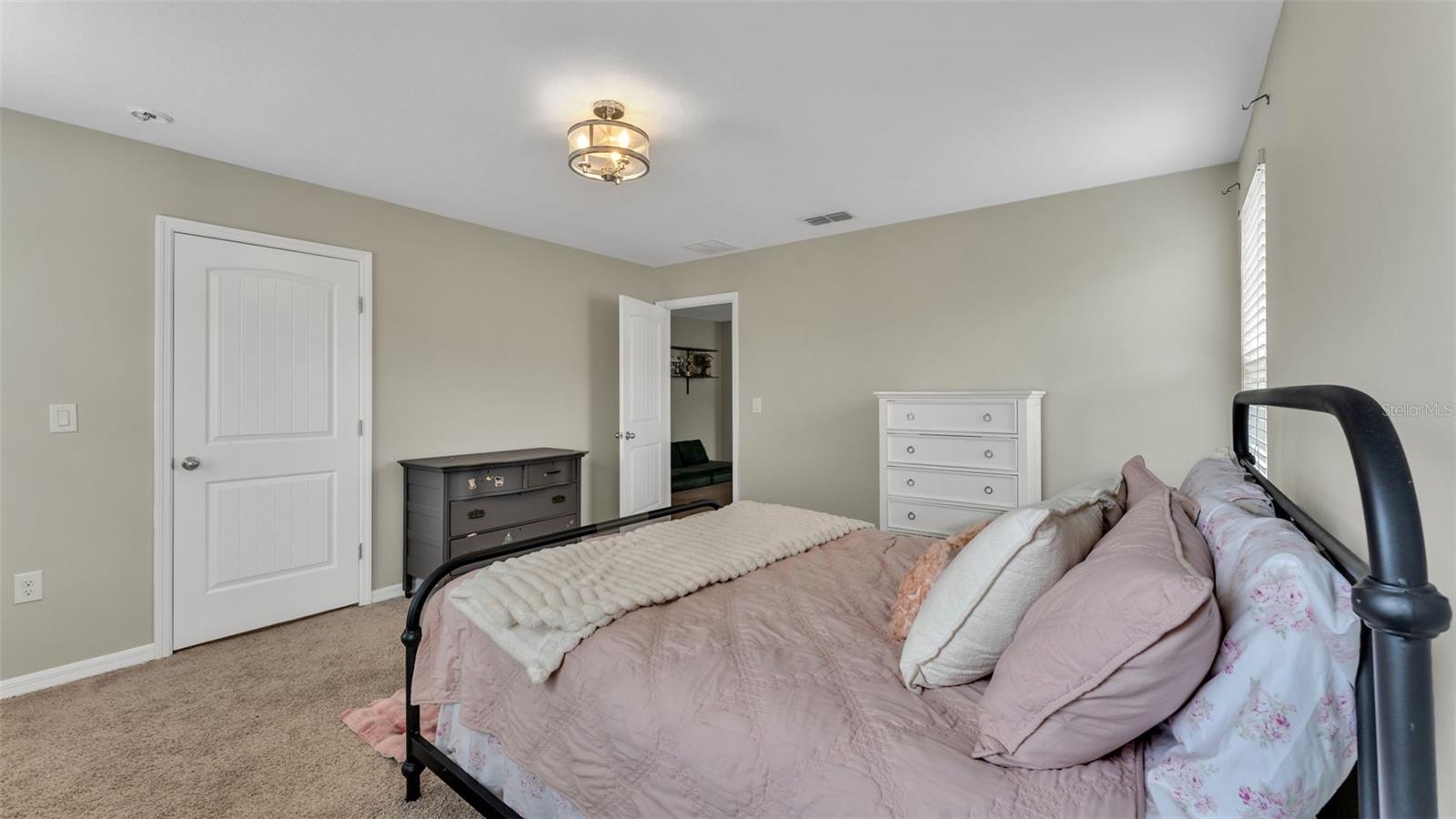 2250 Bella Luna Circle