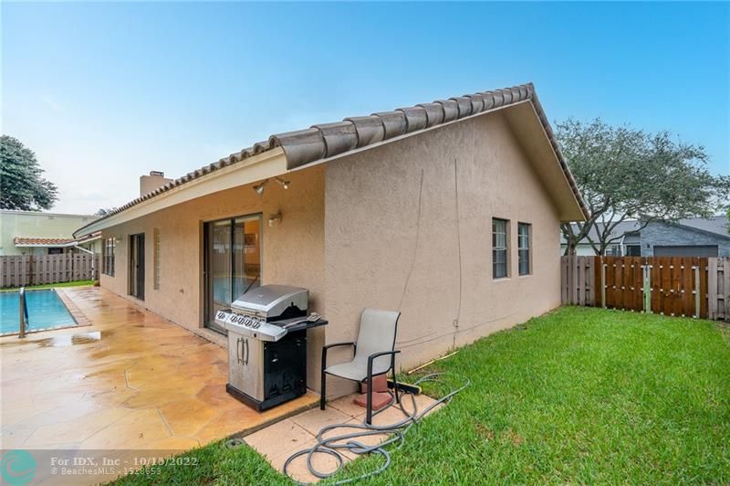 8912 E Escondido Way
