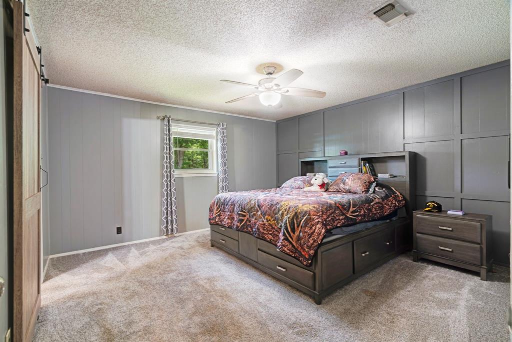 9157 N Hwy 271
