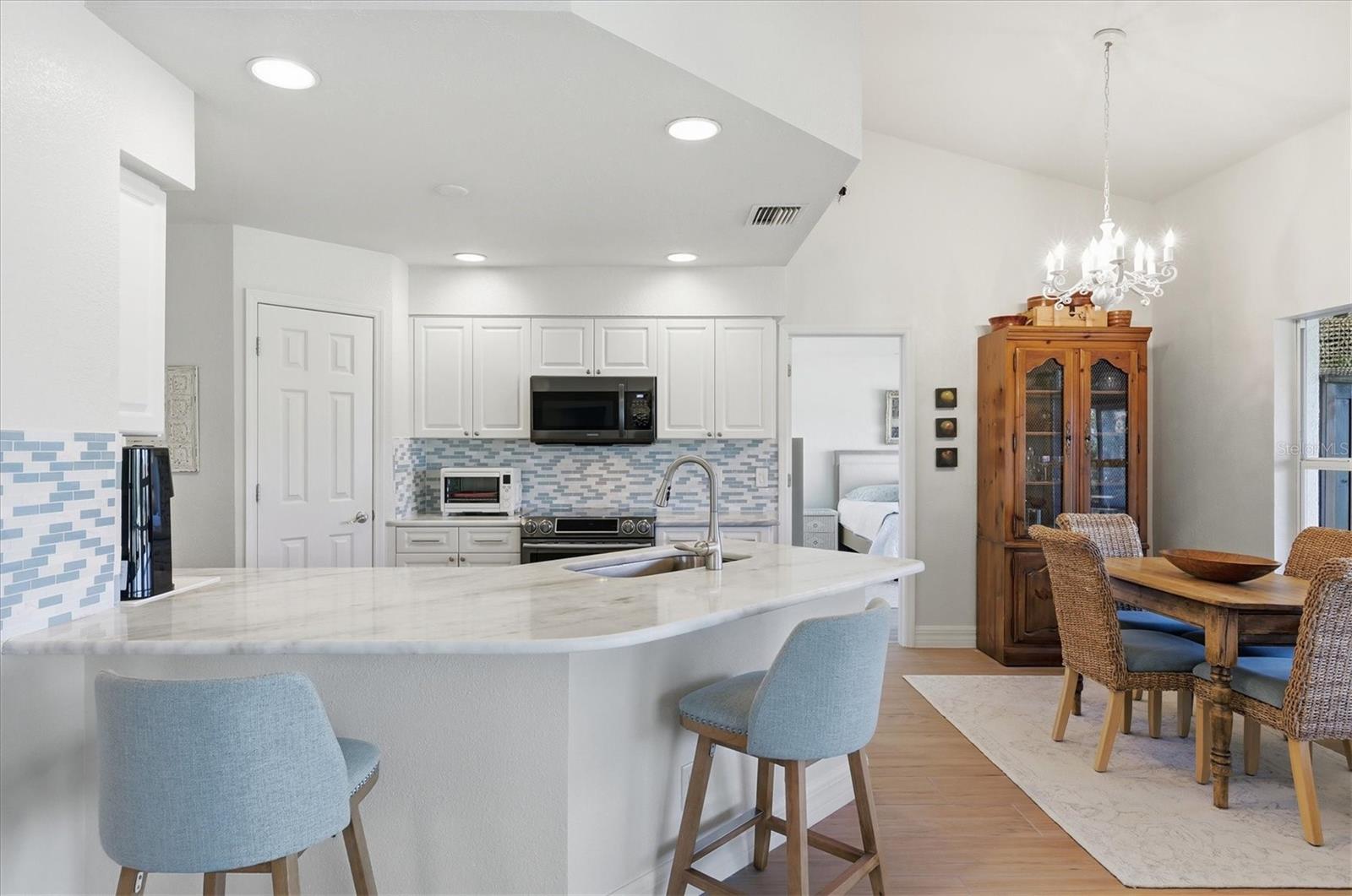 14000 Willow Glen Court 208